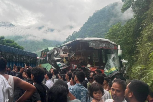 जलबिरेमा तीनवटा सवारीसाधन ठोक्किँदा २६ घाइते, अवरुद्ध मुग्लिङ–नारायणगढ सड्क खण्ड पुन: खुल्यो