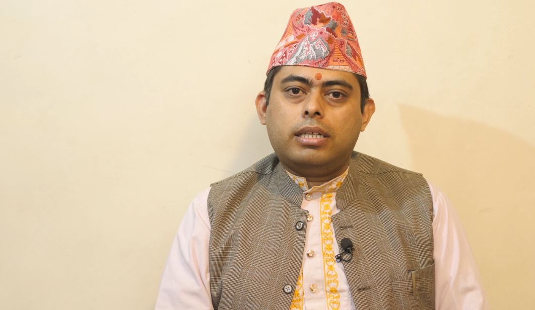 फूलपाती भित्र्याउने तरिका फरक होला तर विधि समान हुन्छ : डा.नारायण प्रसाद निरौला